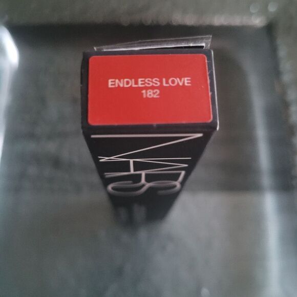 NARS Powermatte Lip Pencil - Endless Love
💥 SUMMER CLEARANCE FINAL SALE 💥 - Picture 2 of 3